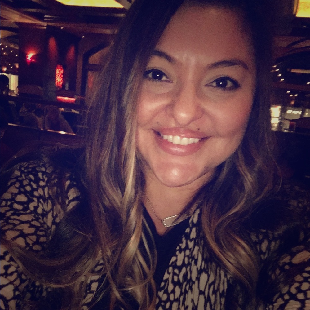 Meet your Posher, Adriane